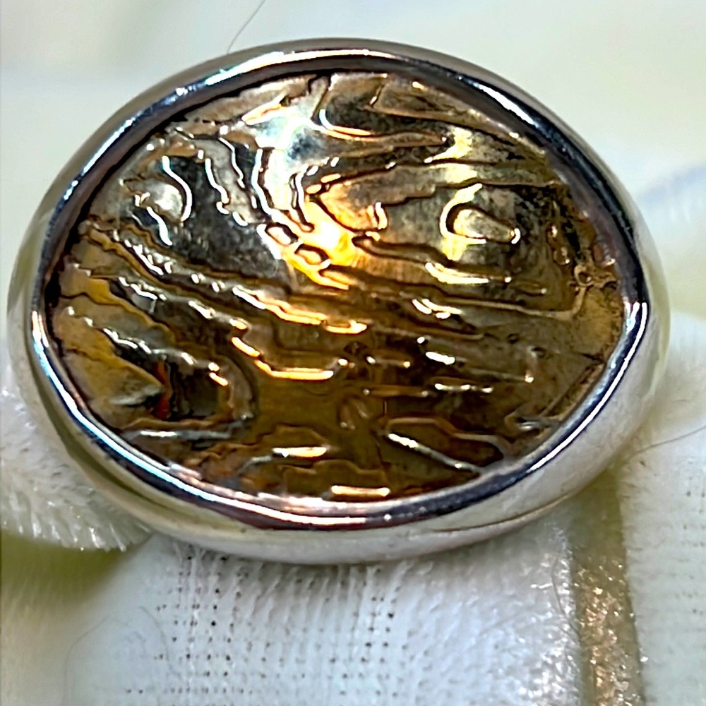 Silpada R2417 Timber ring. Size 7. Sterling silver and bronze. No nickel.